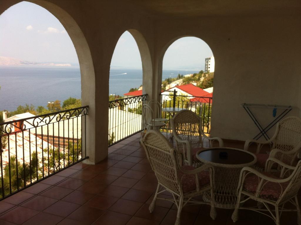 Vlatkovic Apartamento Senj  Quarto foto